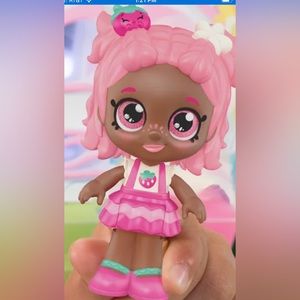 Mini collectible bobble head